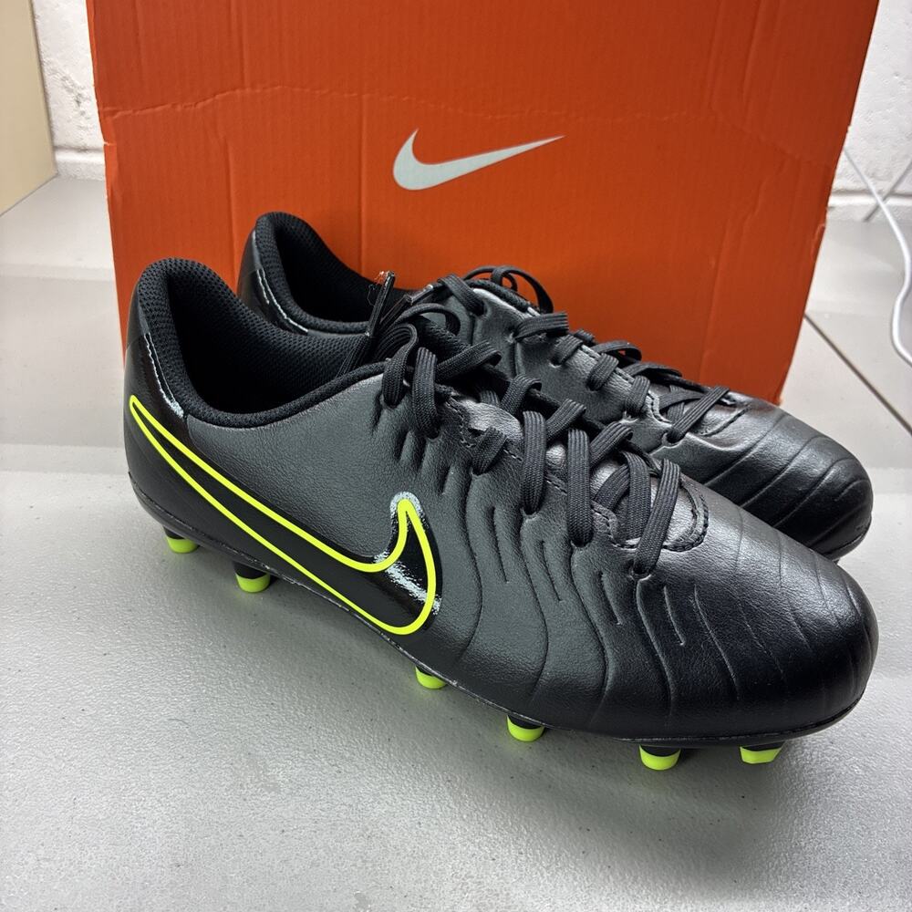 Nike Soccer Cleats Boys Youth 5.5 Black Volt Jr Tiempo Legend 10 Club DV4352-001